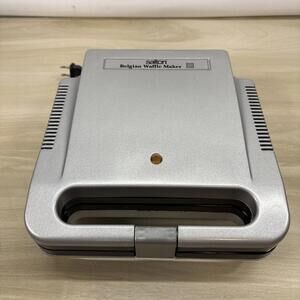SALTON ELECTRIC BELGIAN WAFFLE MAKER MODEL WM-4PLT Gray Tested & Working